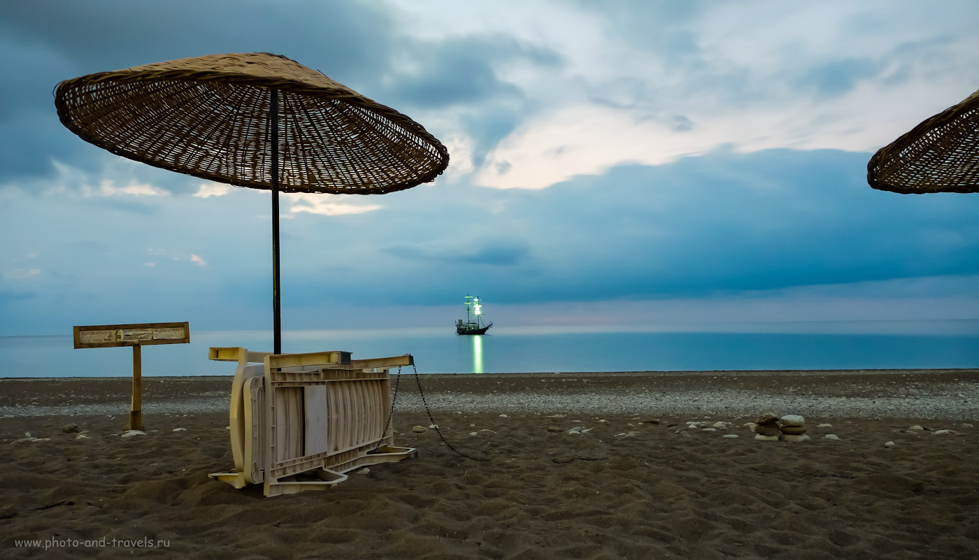 24. Ночной пейзаж, снятый на пляже Чирали. Настройки: 30 сек., f/2.8, ISO 1000, ФР=16 мм.
