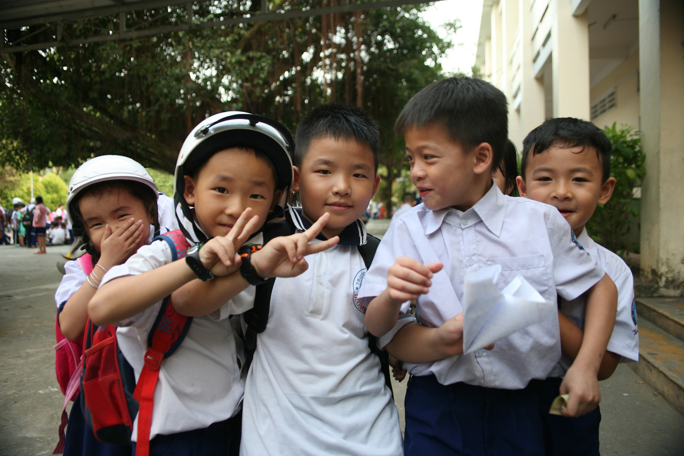 26. Вьетнамские школьники. 1/125, 4.0, 400, 80.