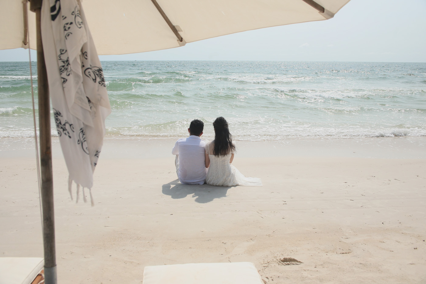 Фото 9. Влюблённая парочка на пляже Бай Сао острова Фукуок. 1/500, 10.0, 250, 80.