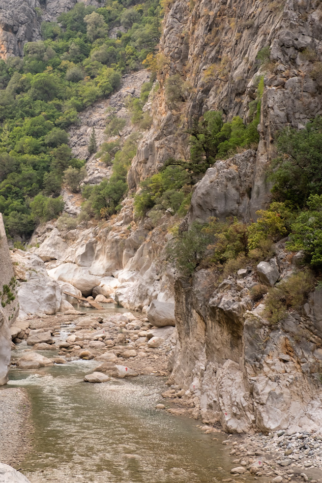 Снимок 8. Русло реки Куздере. Отзыв о самостоятельной экскурсии по горам около Кемера. Отзывы туристов об отдыхе в Турции. 1/100, 8.0, 640, -0.67, 44.