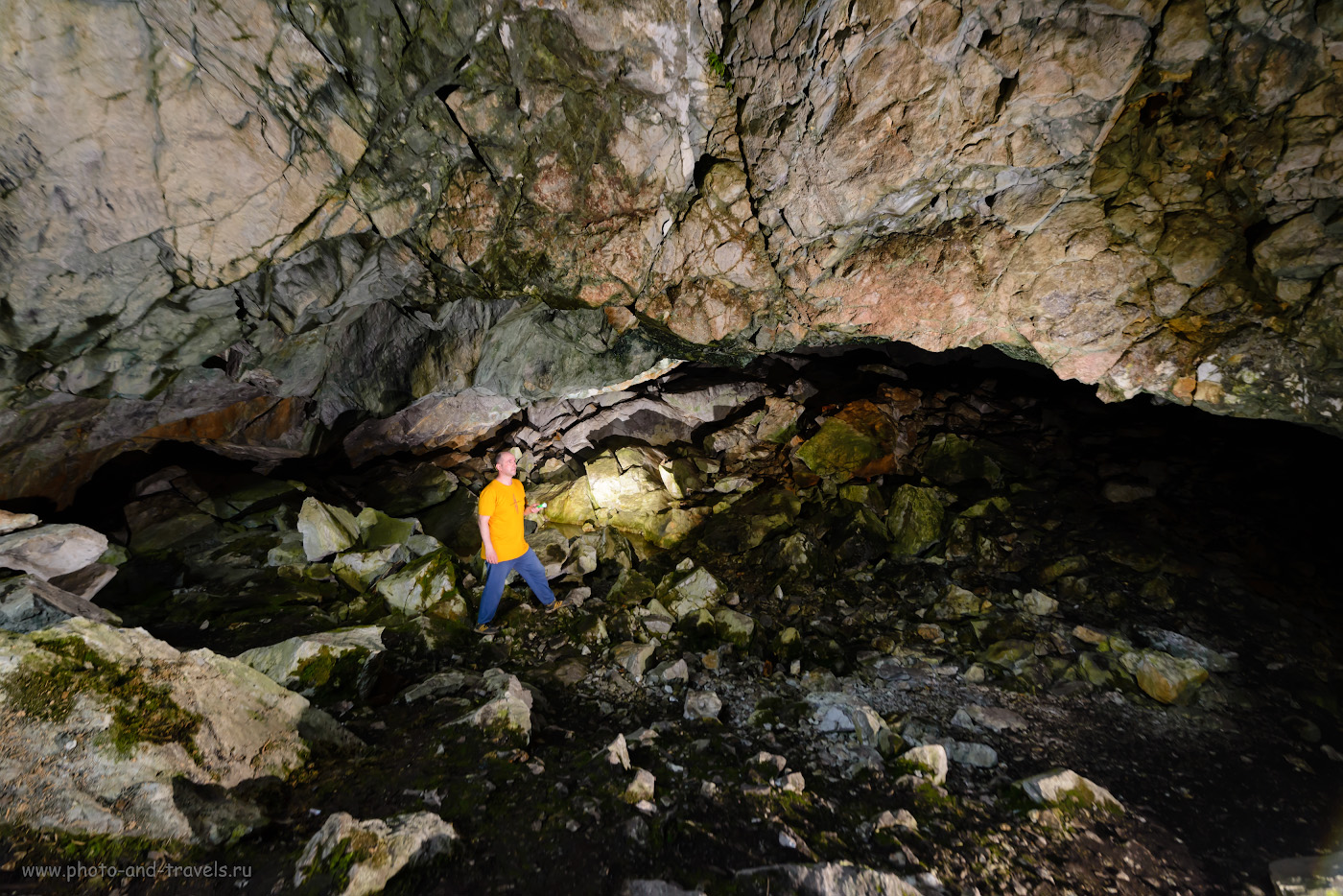 25. Поменял схему освещения. Как я фотографировал в Большой Аракаевской пещере. 1/40, 5.6, 1250, -1.0, 14.