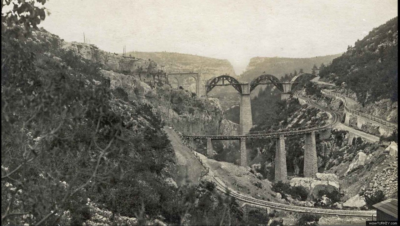 20. Вид арки виадука Варда в 1912 году.