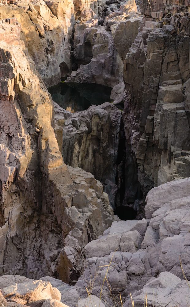 Фотография 2. «Стакан» водопадов Raneh Falls. Отзывы об экскурсиях в Кхаджурахо. 1/160, -0.67, 9.0, 560, 70.