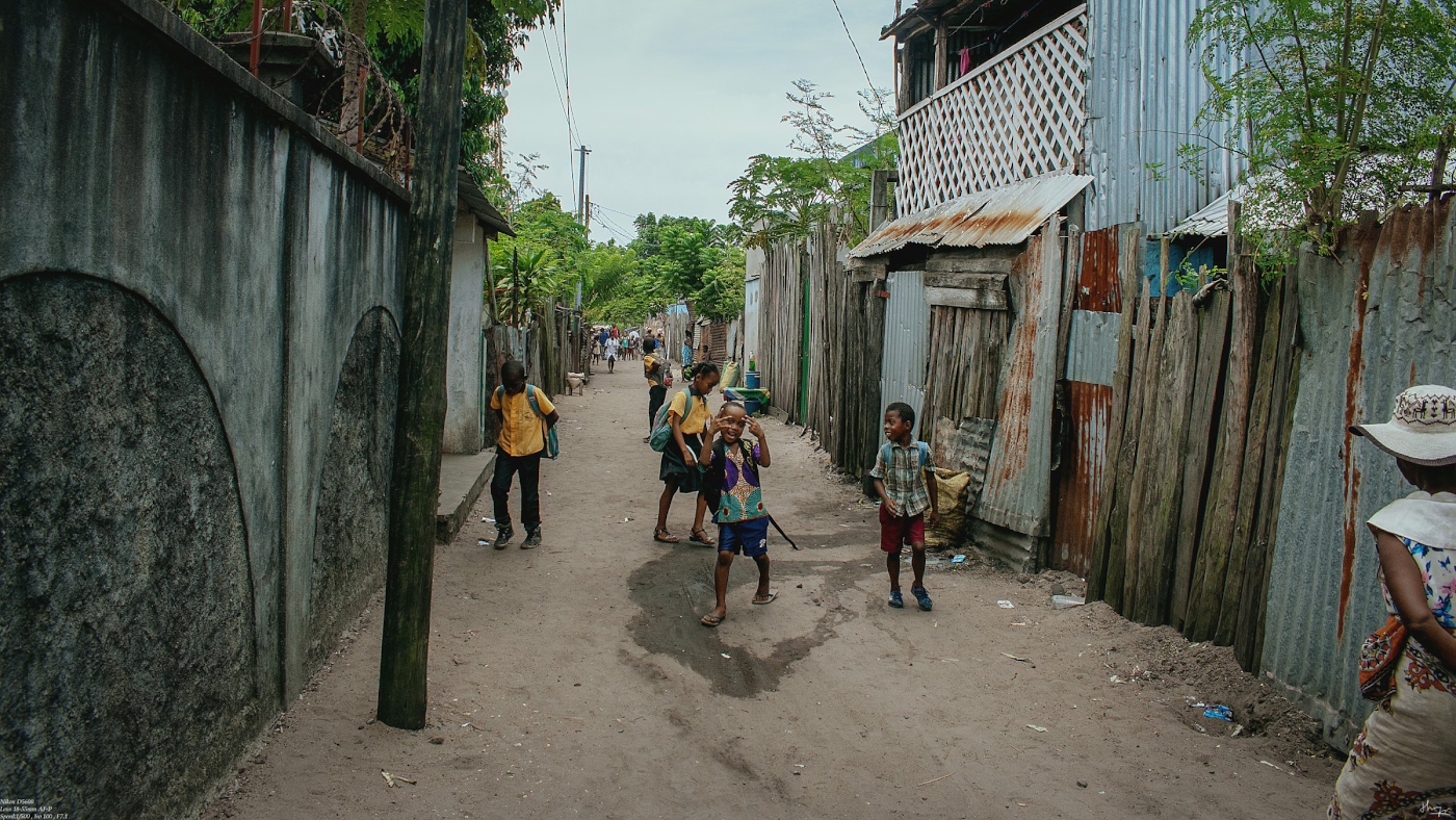 Фото 20. Съемка стрит-фото на улицах Мадагаскара. Камера Nikon D5600 KIT 18-55mm AF-P.
